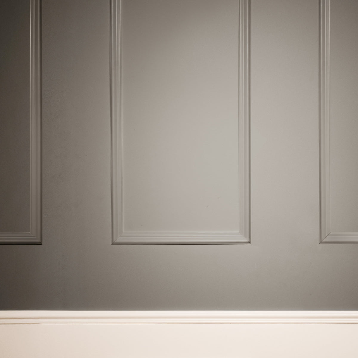 Cornice da parete Marie