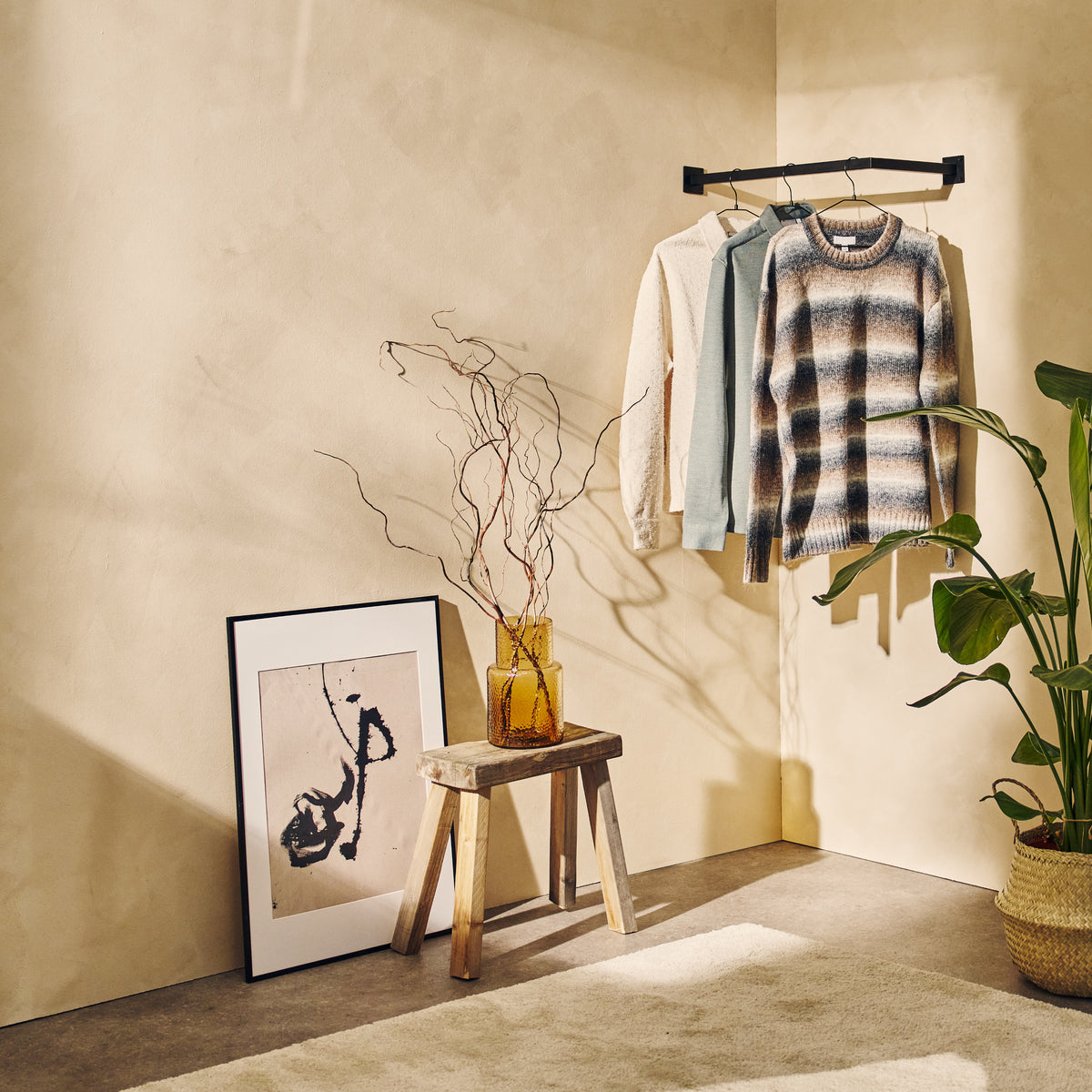 Clothes ÜBERECK Wall
